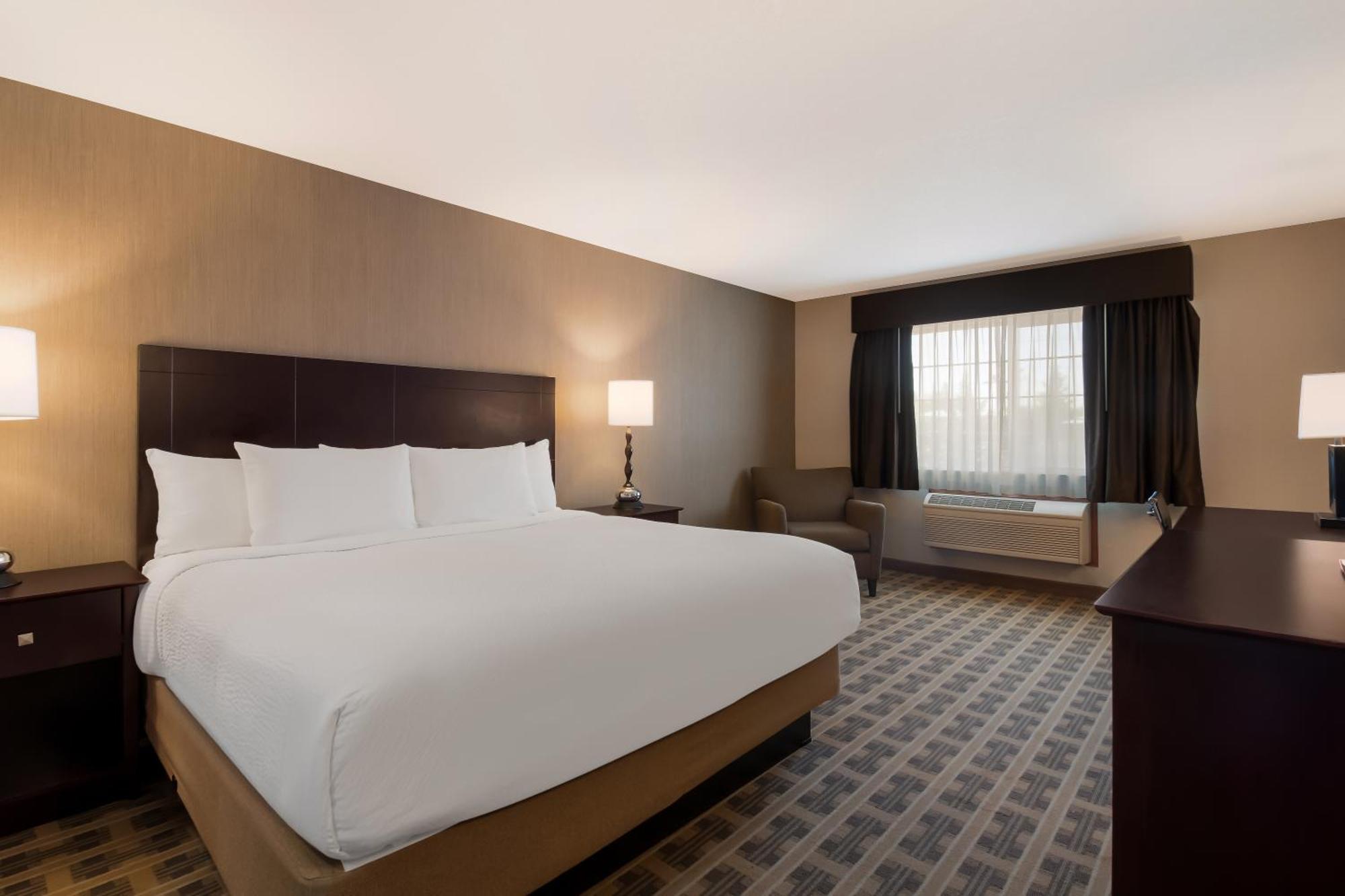 Best Western University Inn And Suites Форест-Гроув Екстер'єр фото